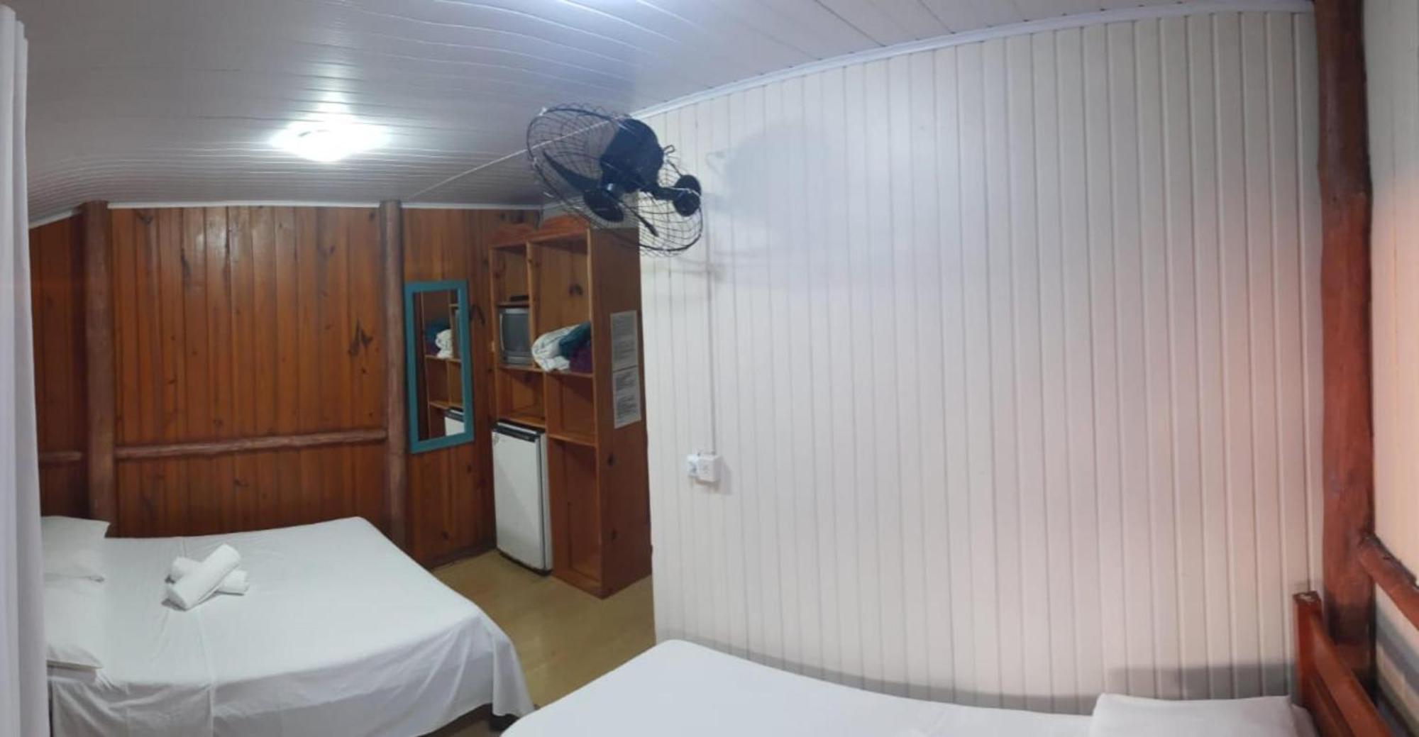 Pousada Halliny do Rosa Praia do Rosa Habitación foto